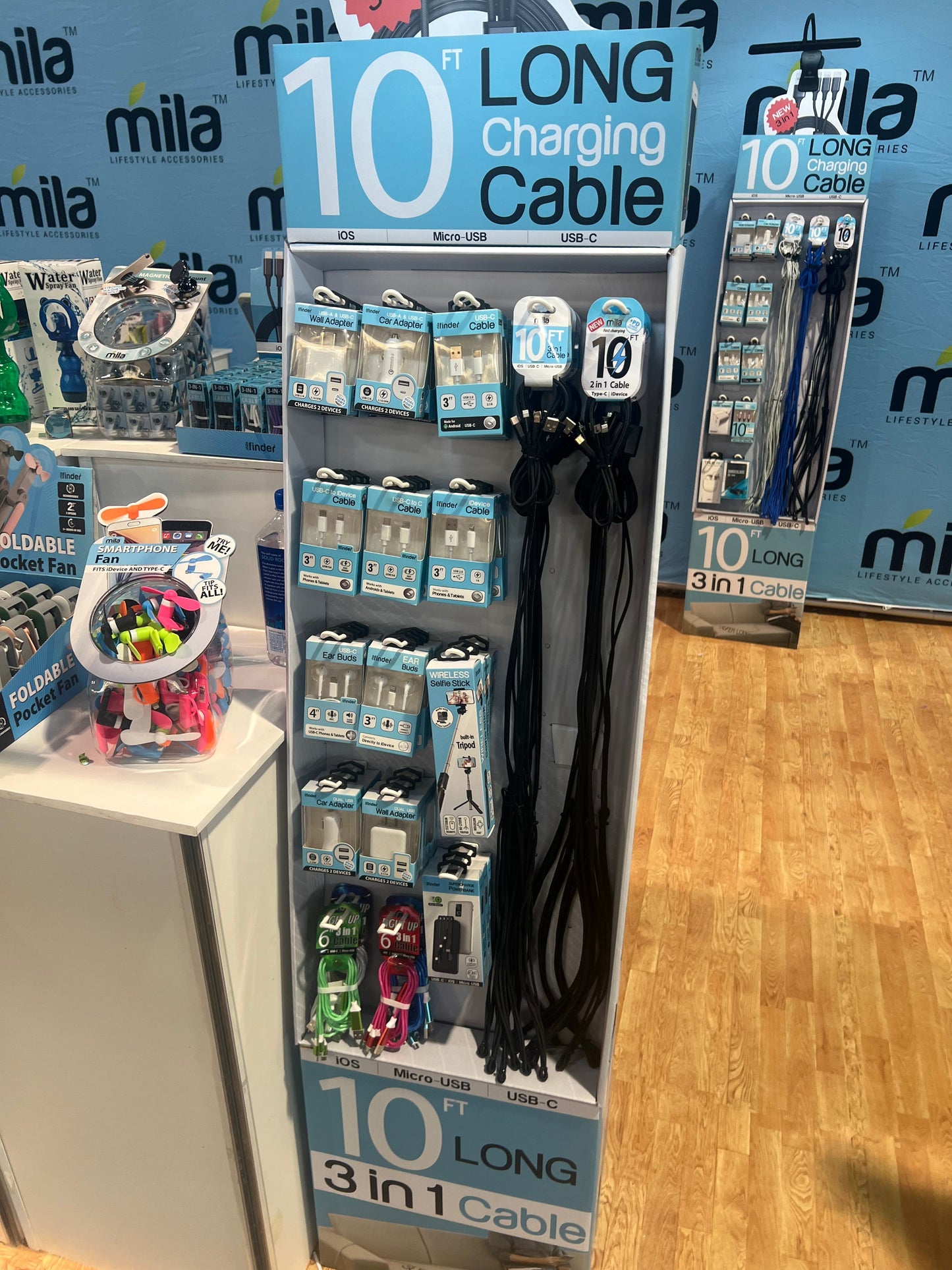 Smartphone Gadget Floor Display Bundle