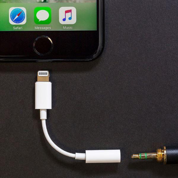 AUX 3.5mm  to IDevice Adapter - Pack of 12